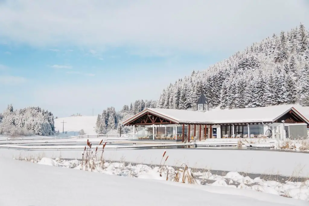 Haubers Alpenresort Haus am See mit Natursee