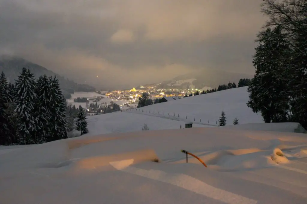 Schneeschuhwanderung Oberstaufen bei Nacht