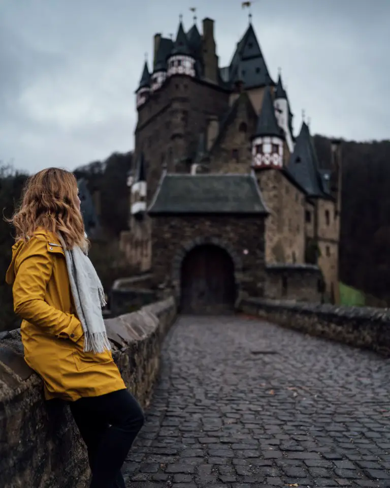 Burg Eltz im Herbst