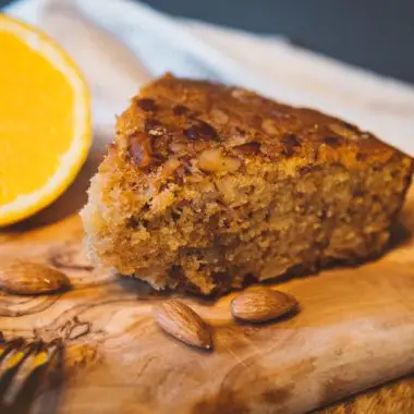 Amygdalopita griechischer Mandelkuchen ohne Mehl