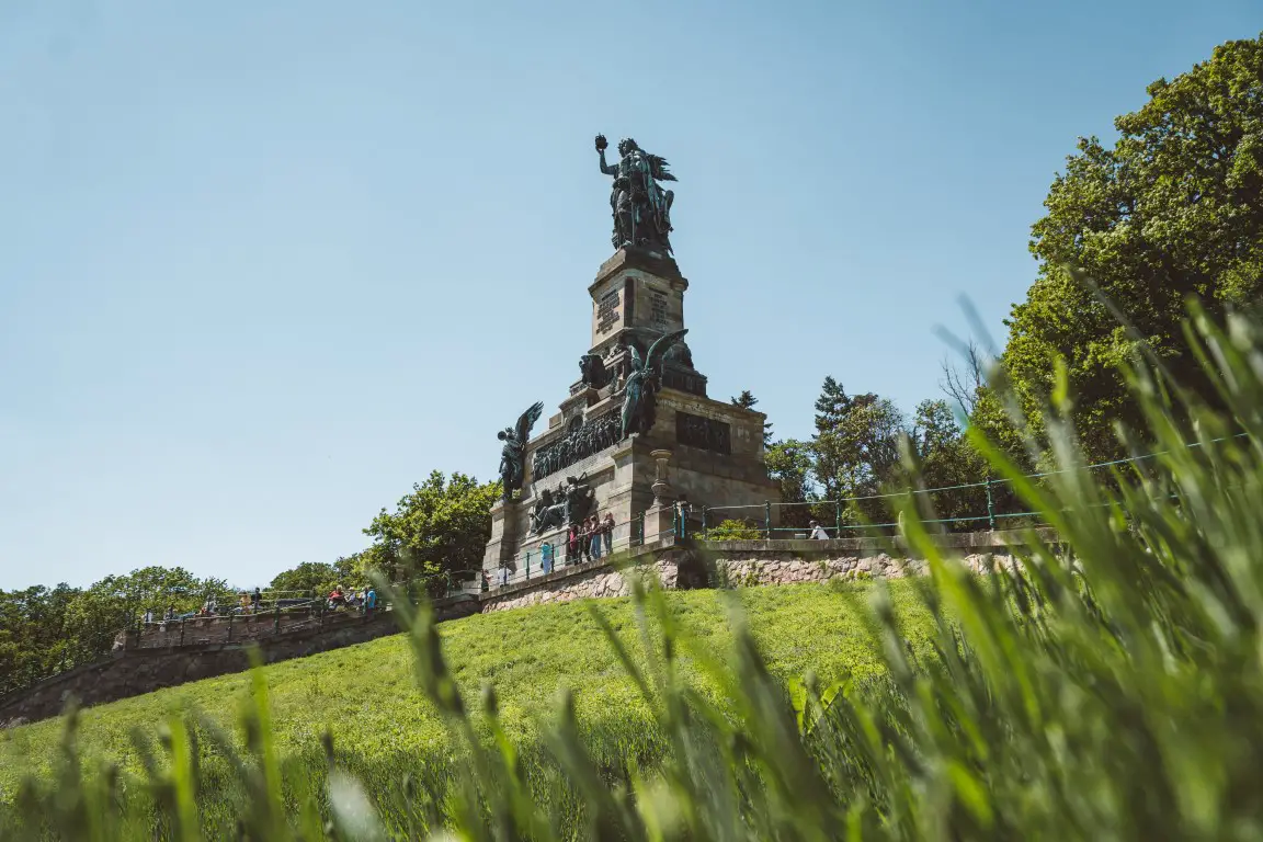 Rüdesheim Sehenswürdigkeiten Niederwalddenkmal