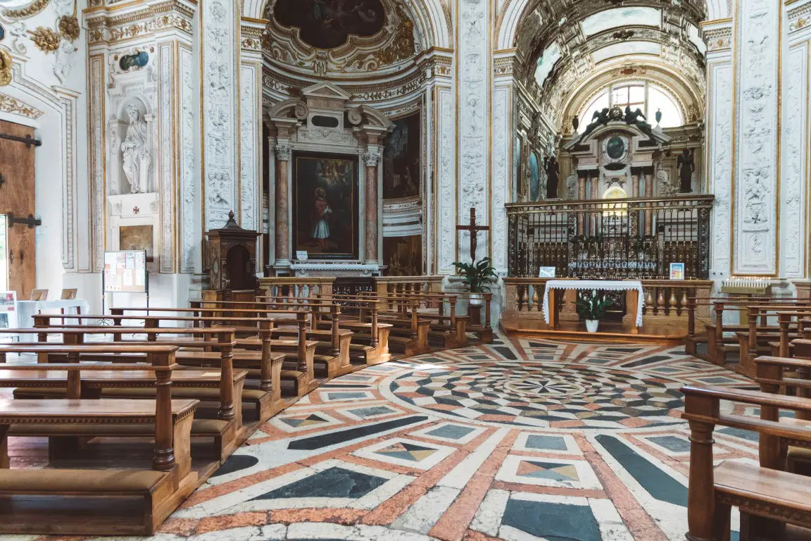 Kirche Chiesa Inviolata Riva Gardasee