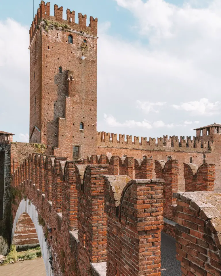 Ponte Scaligero Castelvecchio Verona