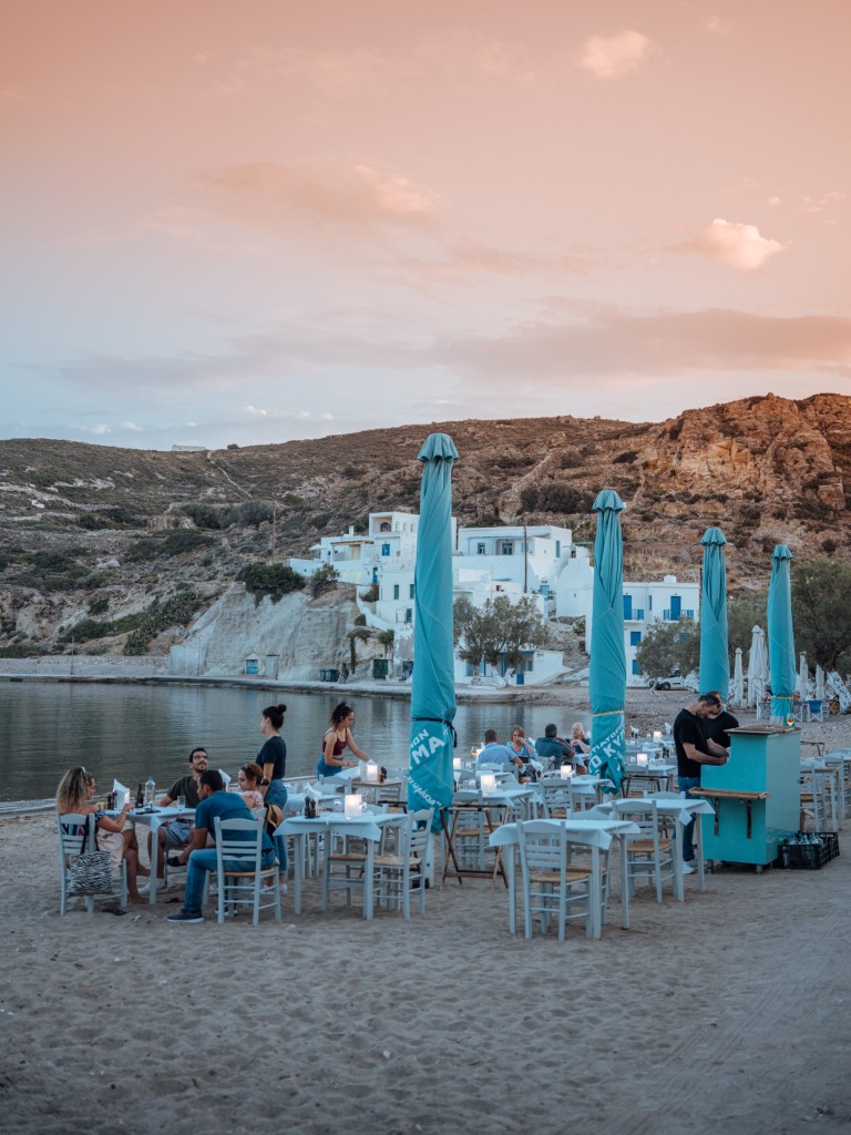 Kimolos Psathi Restaurant To Kyma